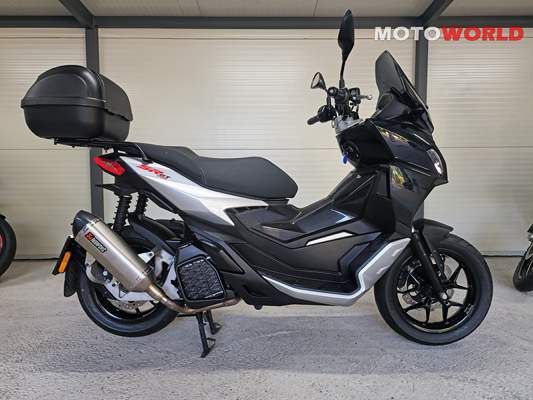 Aprilia SR GT 200